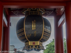 Detalle farolillo lateral puerta de Hozomon