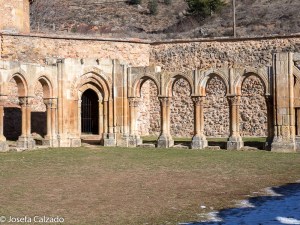Detalle de los arcos del claustro