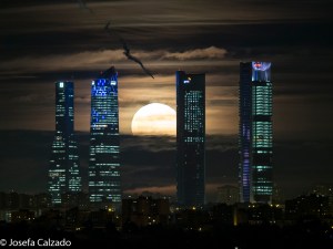El rayo y la luna