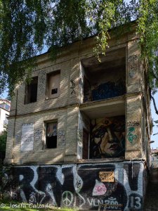 Detalle arte en Uzupis