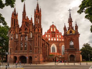 Conjunto iglesia de Santa Ana, iglesia de los Bernardinos y campanario
