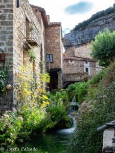 Arroyo a su paso por el pueblo