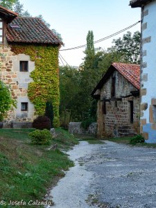 Camino a la Iglesia de Crespos