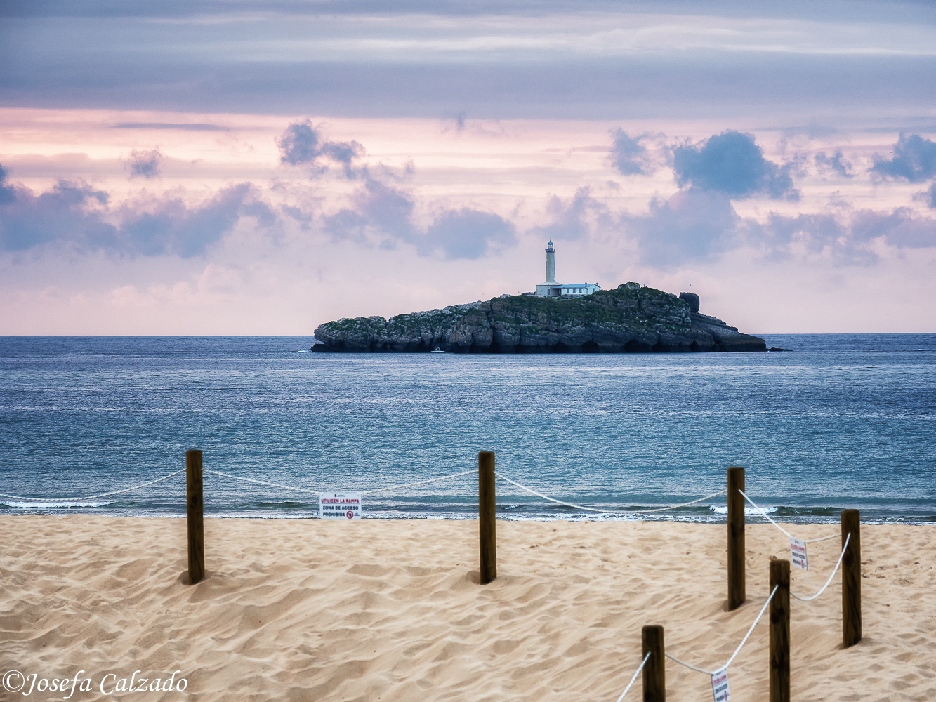 Faro de la Isla de Mouro