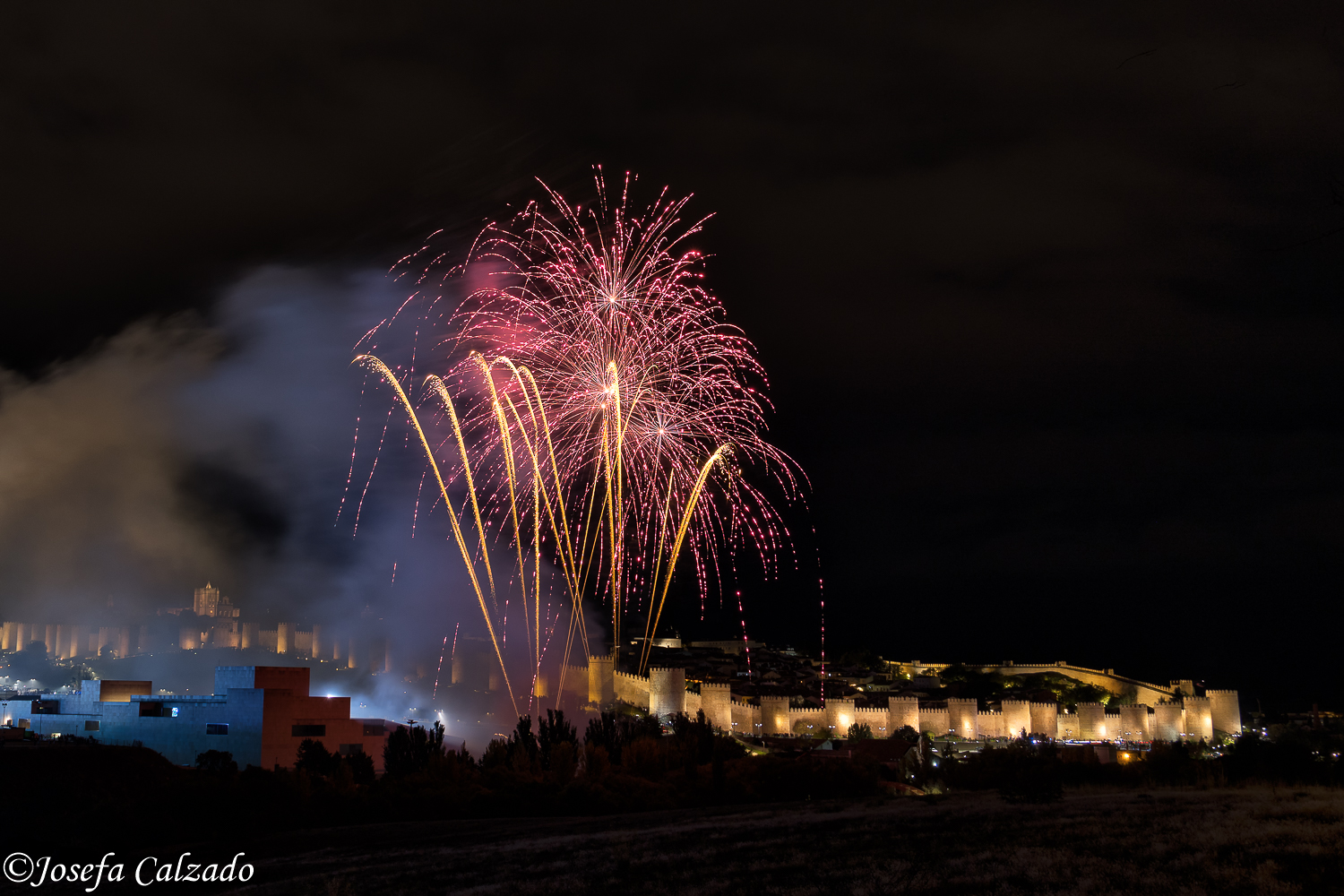 Fuegos Artificiales Ávila